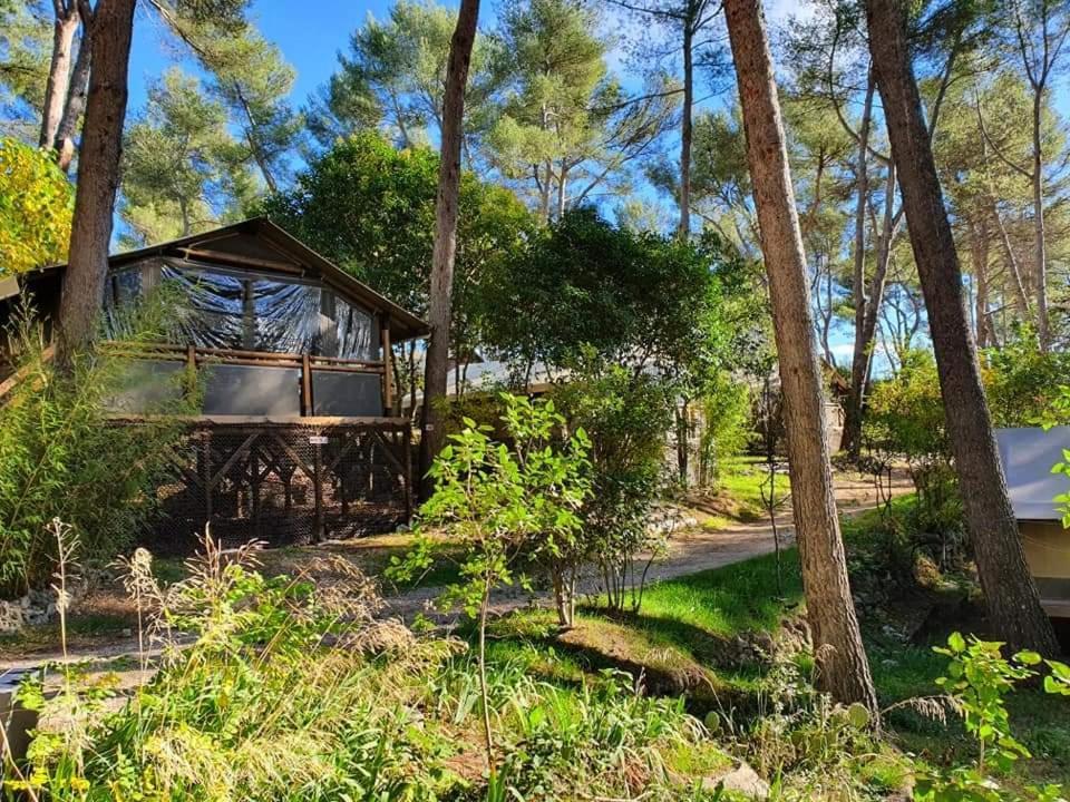 Camping Du Garlaban Aubagne Exterior foto