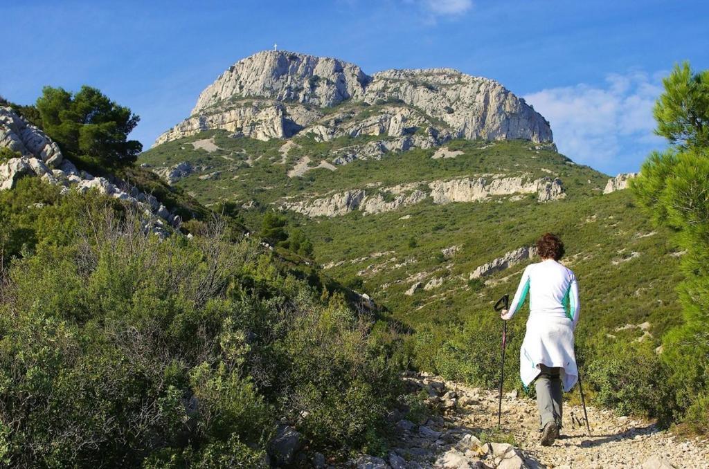 Camping Du Garlaban Aubagne Exterior foto