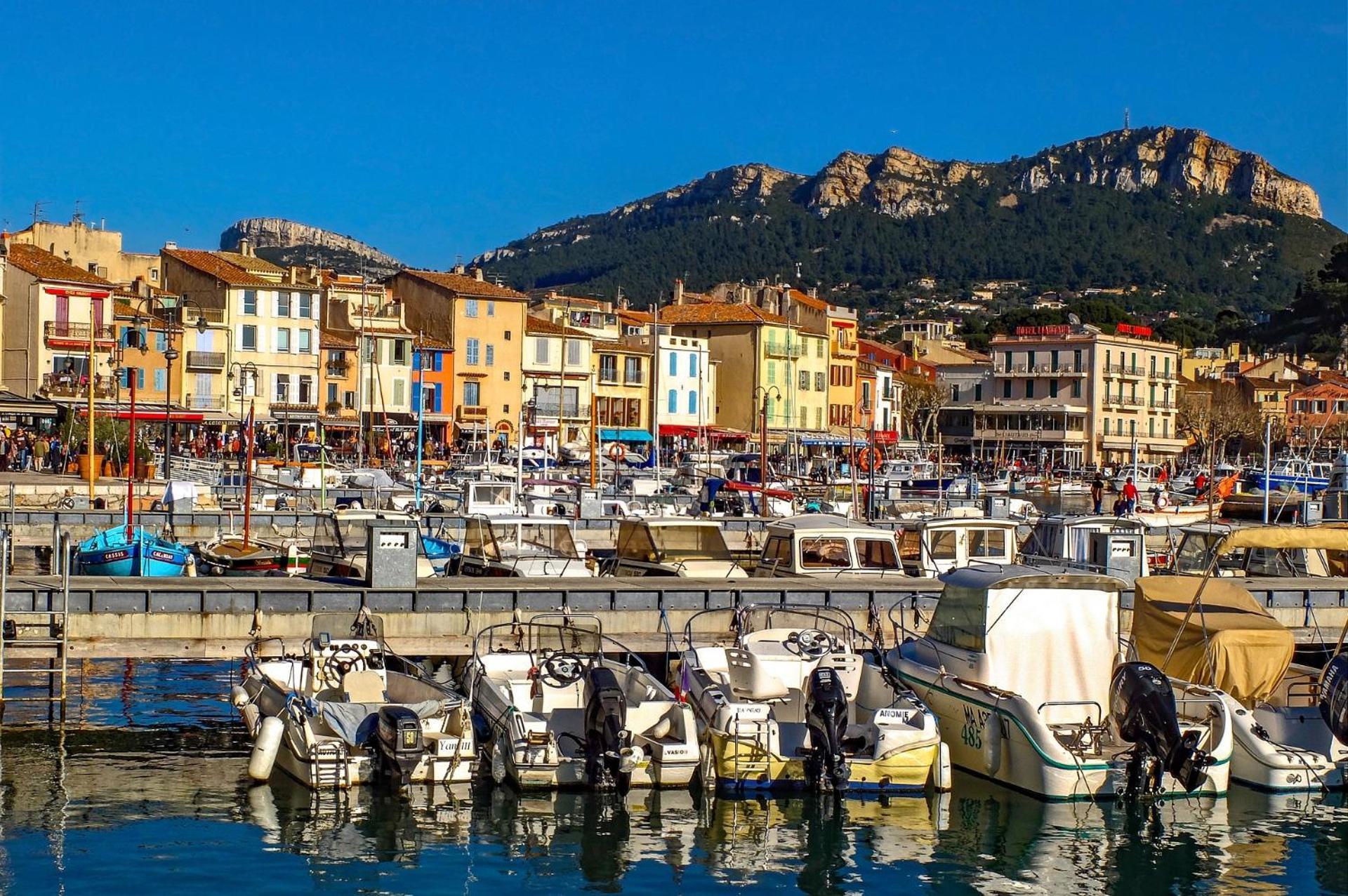 Camping Du Garlaban Aubagne Exterior foto