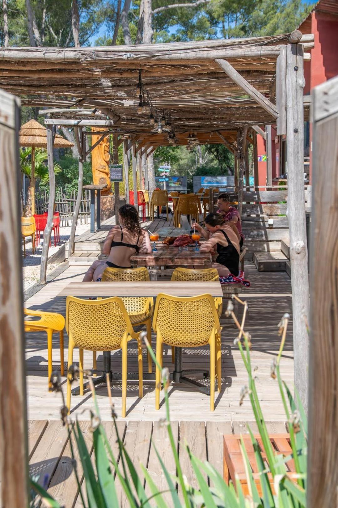 Camping Du Garlaban Aubagne Exterior foto